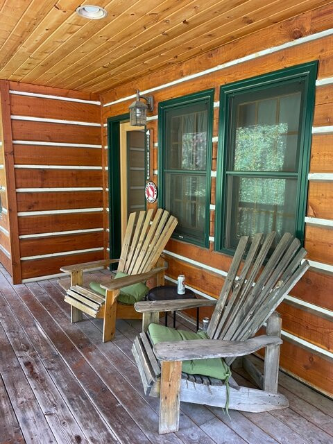 Hidden Moose Lodge主图