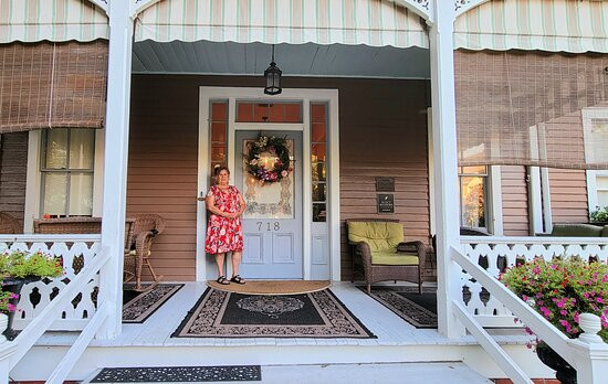 Devereaux Shields House主图