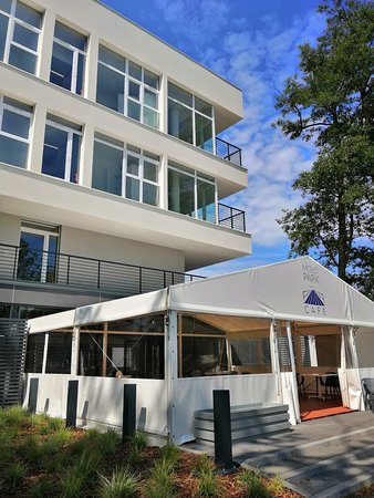 Molo Park Aparthotel-官方