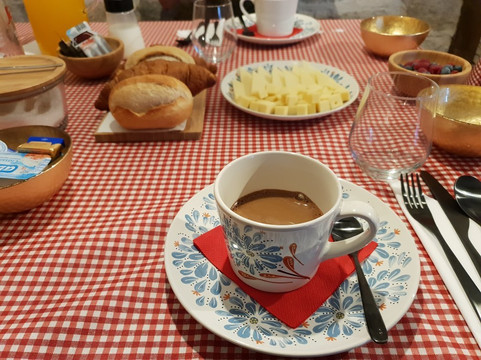 乐葳豪华酒店主图