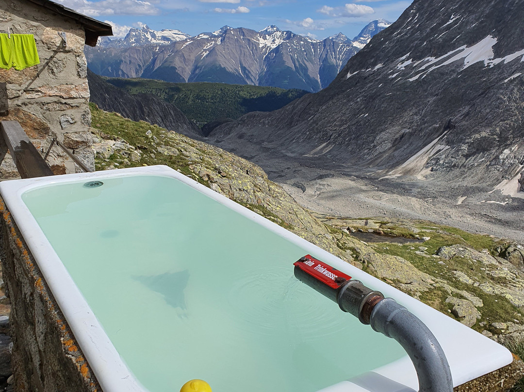 Oberaletsch Hütte