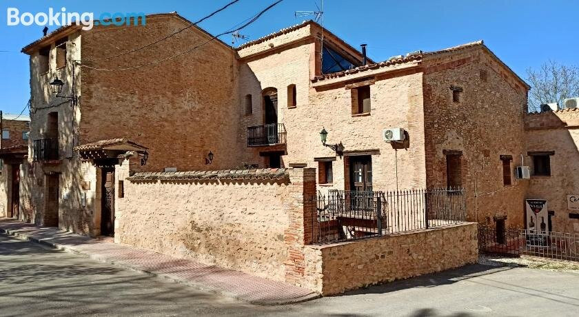 La Fabriqueta De Cent Piques主图