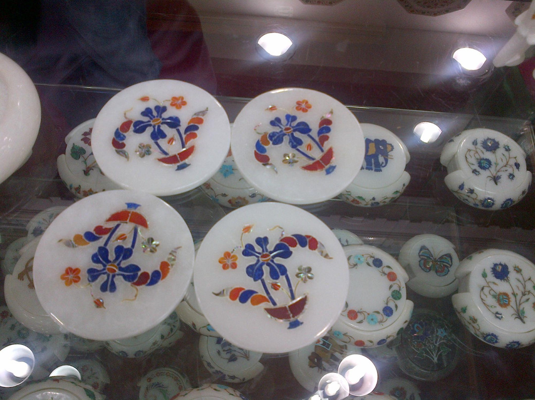 Subhash Emporium-阿格拉必去景点