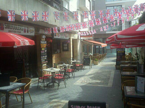 Smugglers Bar Alcúdia-阿尔库迪亚港必去景点