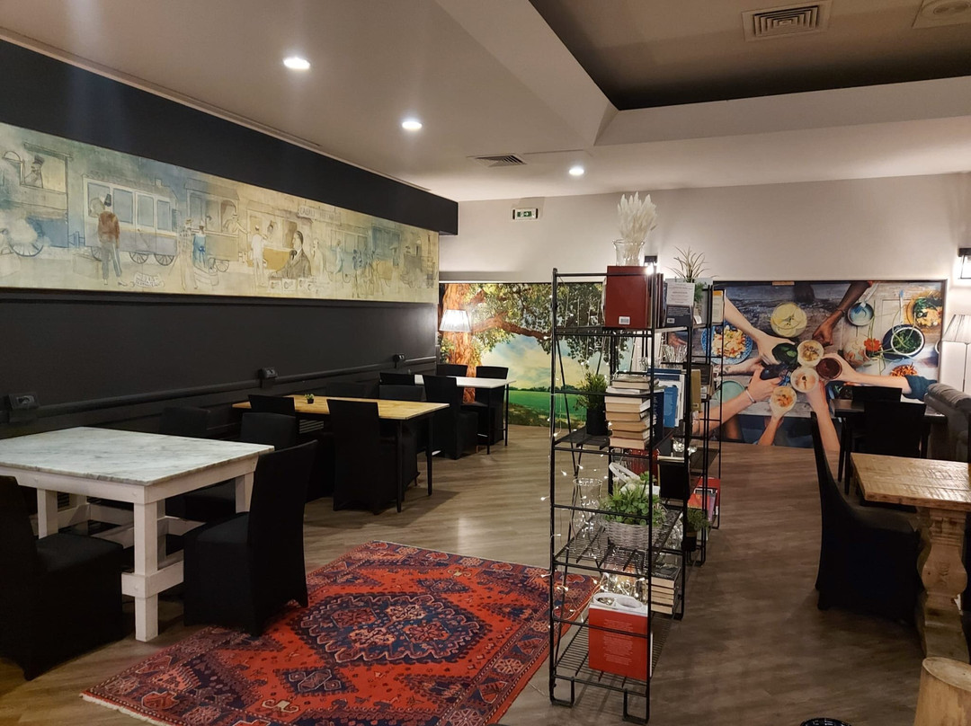 卡萨里酒店主图