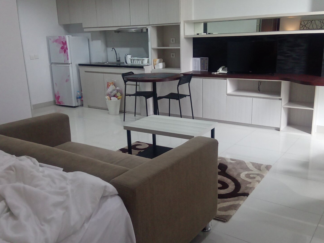 Azalea Suites by Jayakarta Group主图