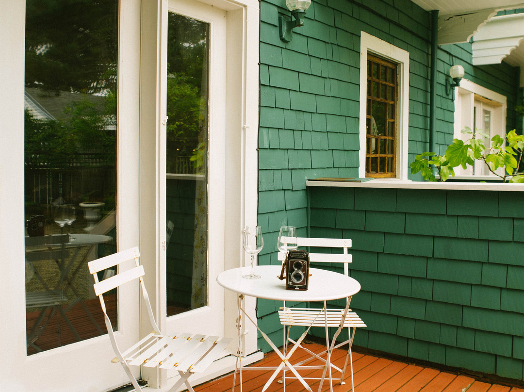 Shelburne Hotel主图