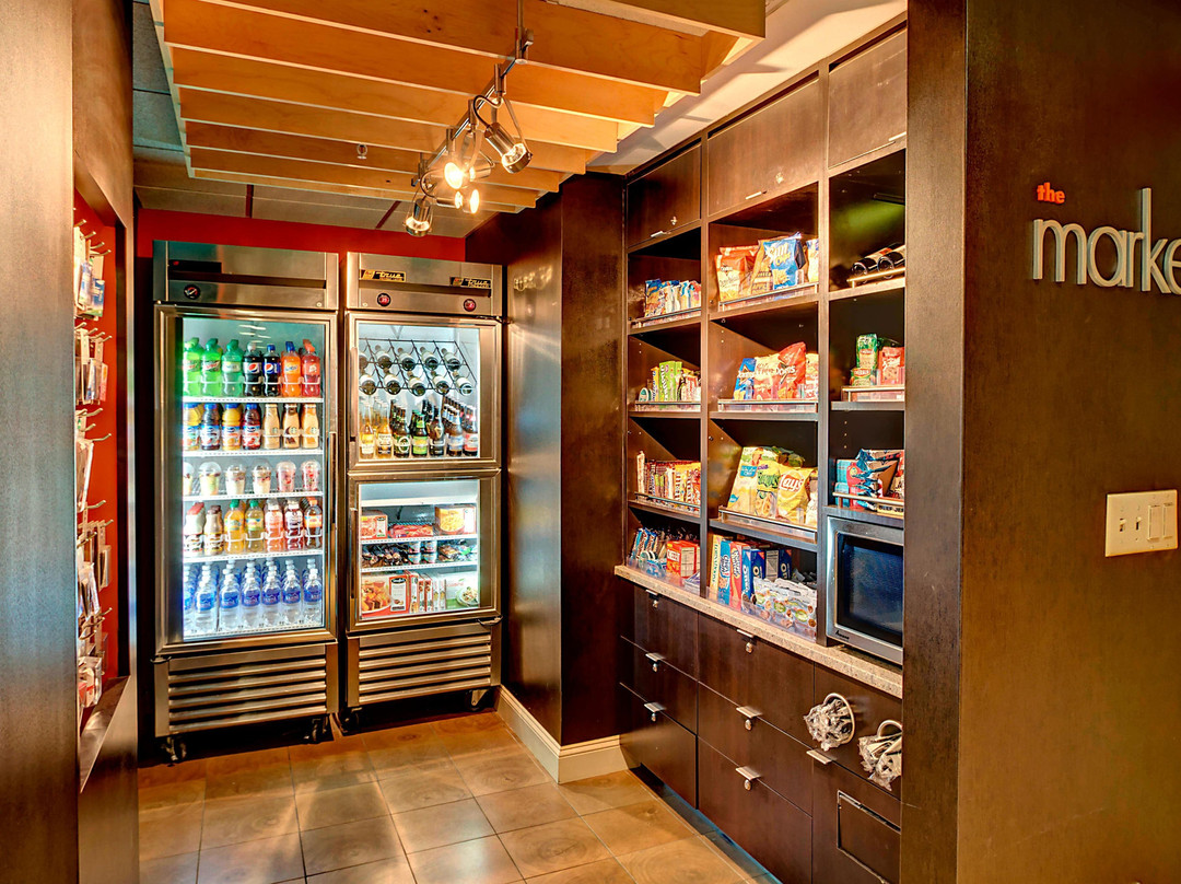 伯灵顿万怡酒店主图