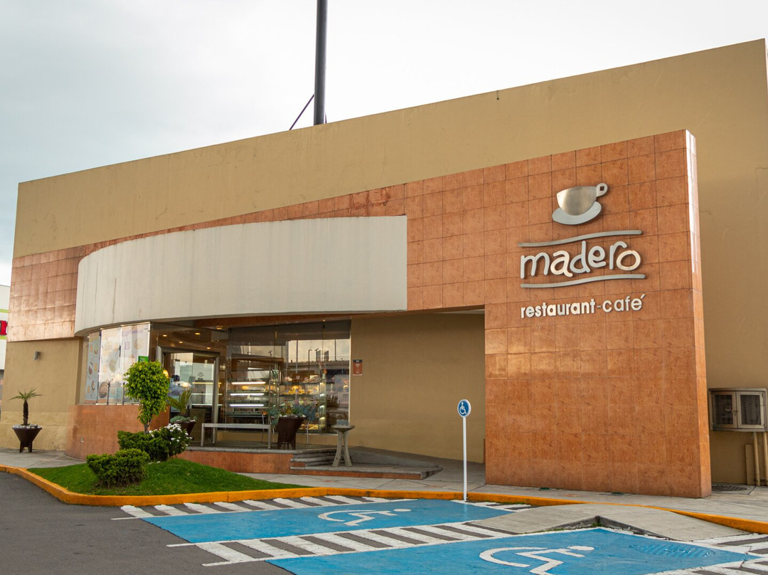 Madero Restaurante - Sendero