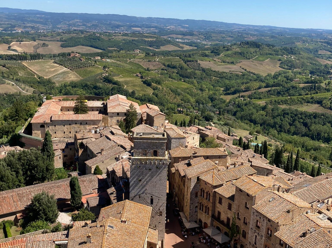 Piazza Della Cisterna-圣吉米尼亚诺必去景点