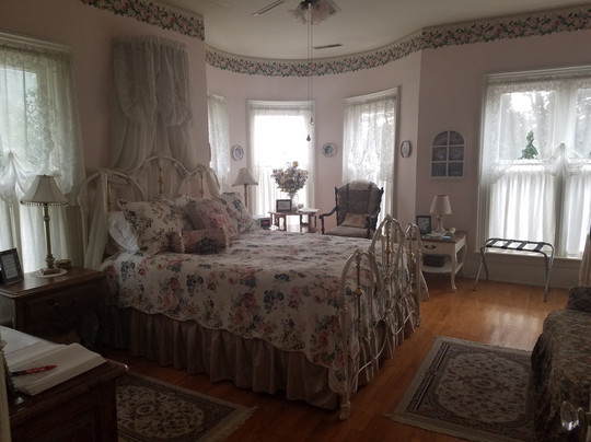 Reagan's Queen Anne主图