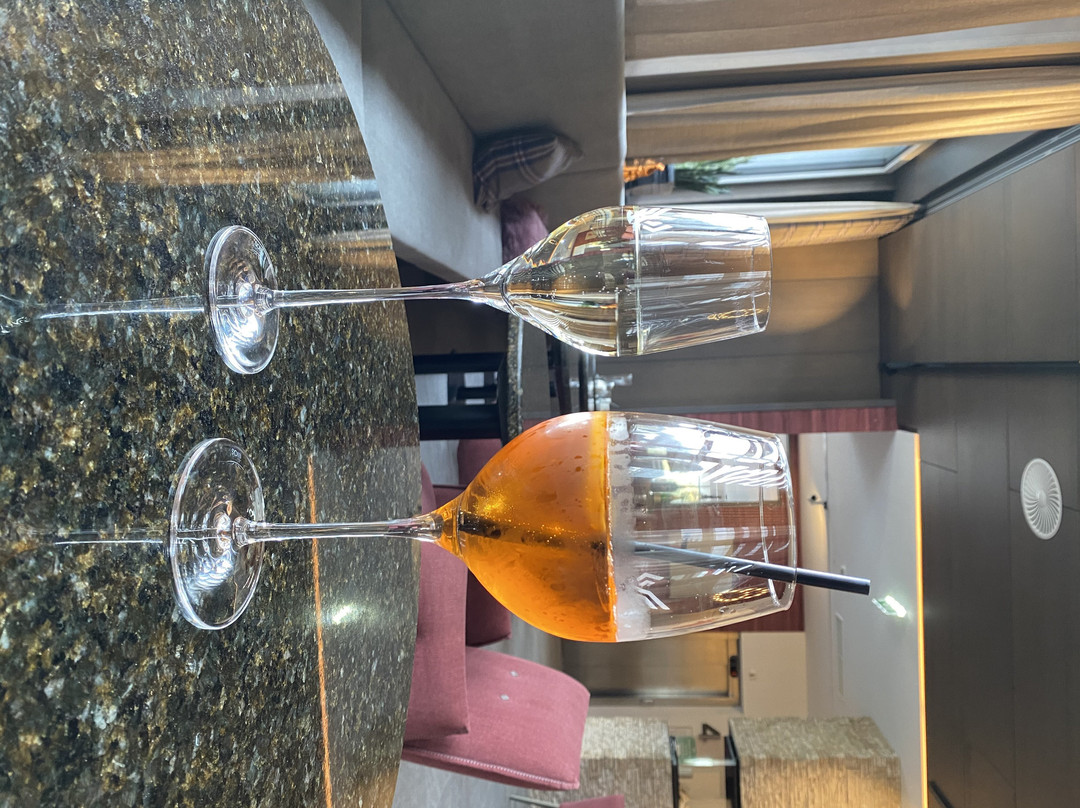 阿德勒公寓酒店主图