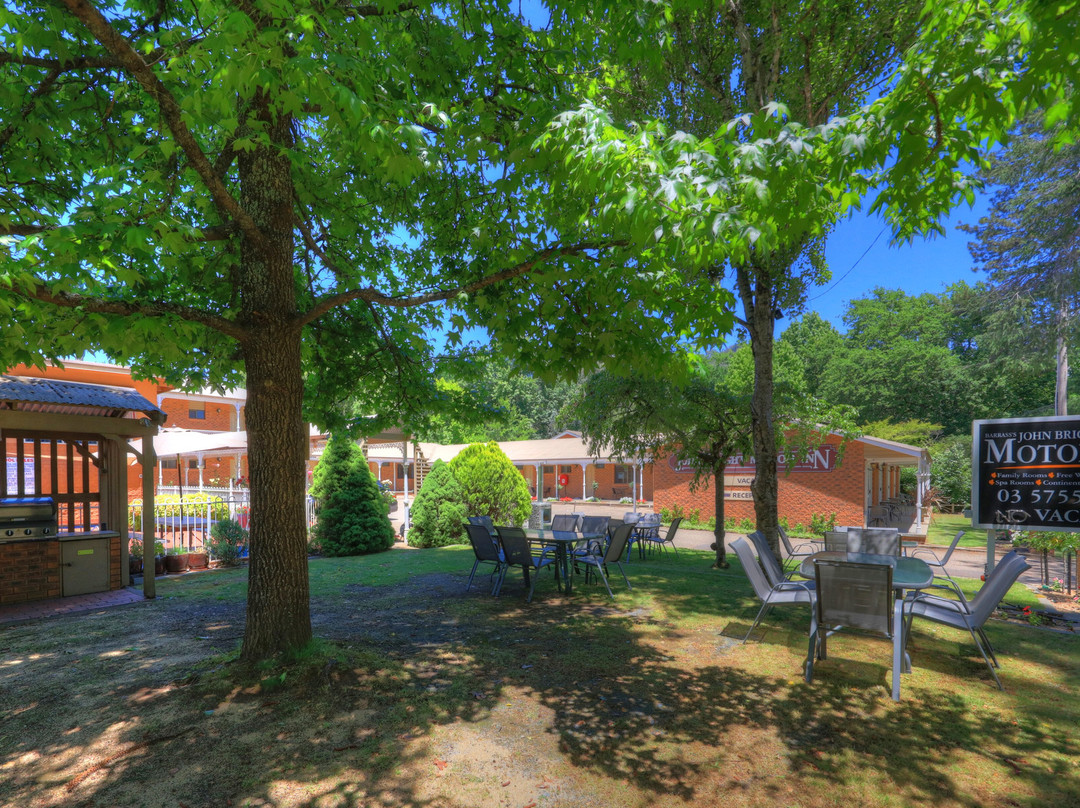 Barrass's John Bright Motor Inn主图