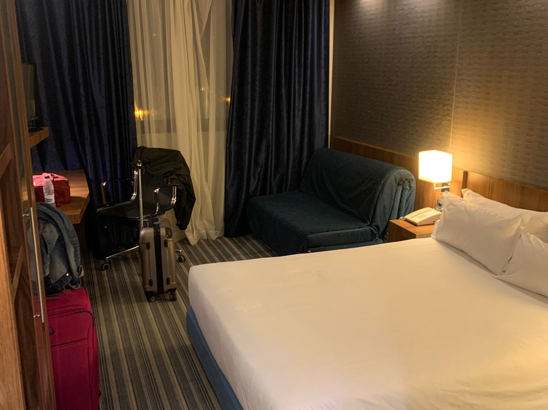 毕尔巴鄂快捷假日酒店主图