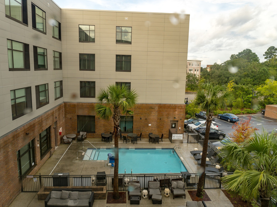 DoubleTree by Hilton Charleston Riverview主图
