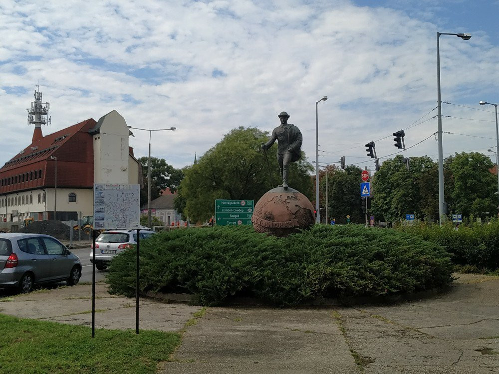 Statue of András Jelky景点图片