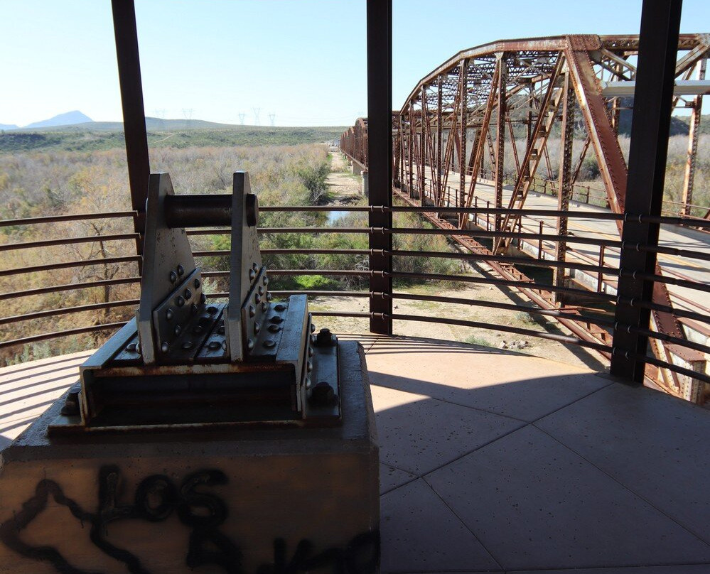 Historic Gillespie Dam Bridge-阿灵顿必去景点
