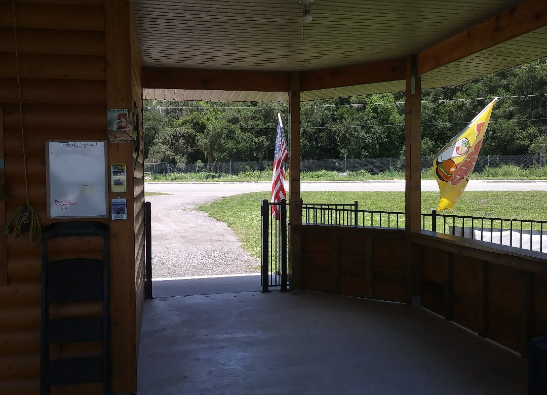 Hallie's Landing-Crescent City必去景点