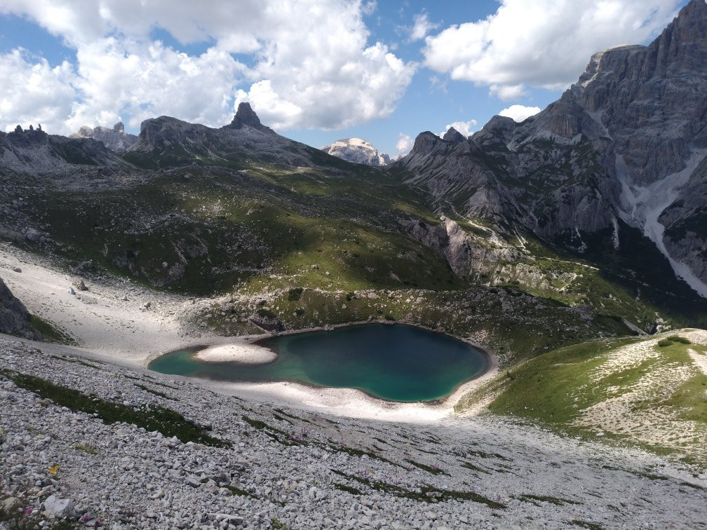 Anello dei Tre Rifugi dalla val Fiscalina景点图片