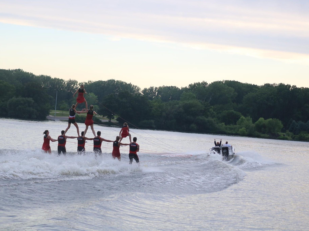 Bayside Waterski Show Team景点图片