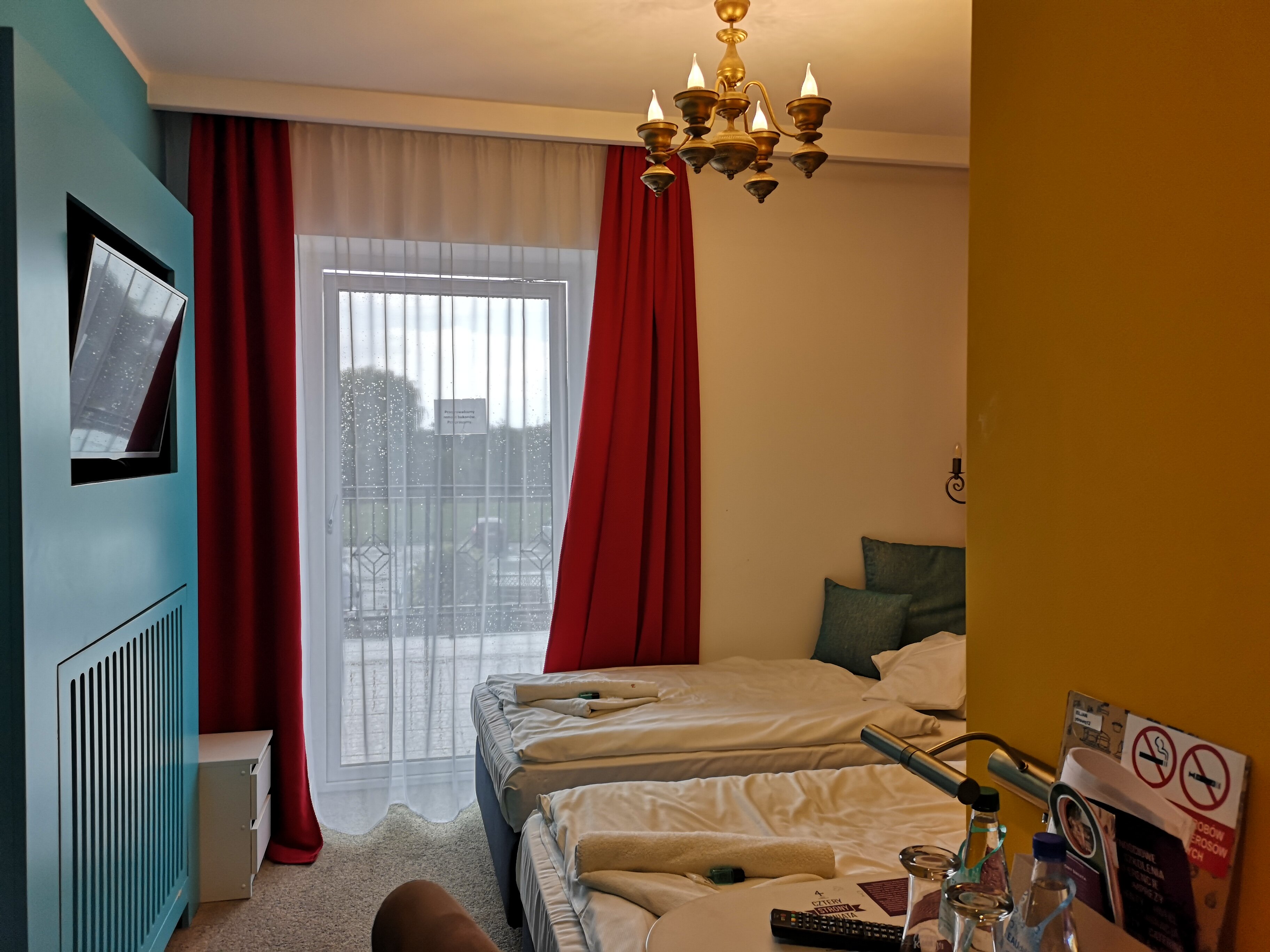Hotel 4-官方
