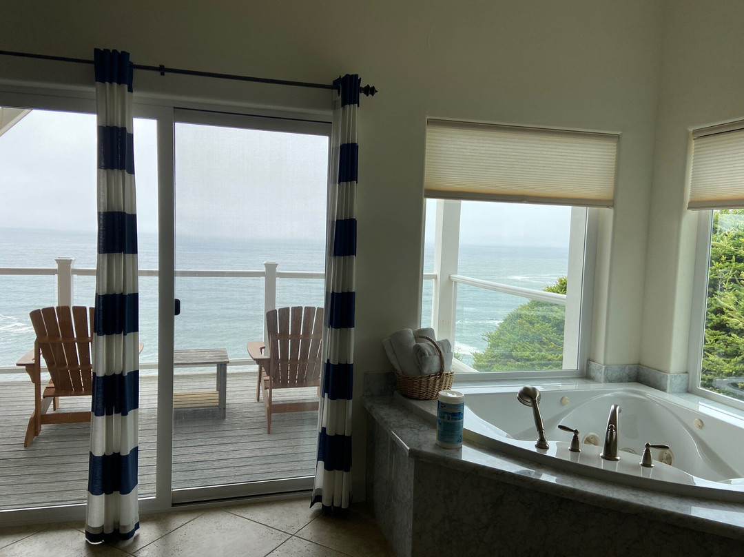 Spyglass Inn at Shelter Cove主图