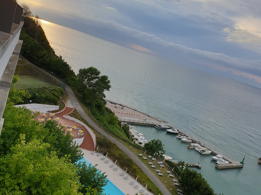 Hotel Capo Est主图