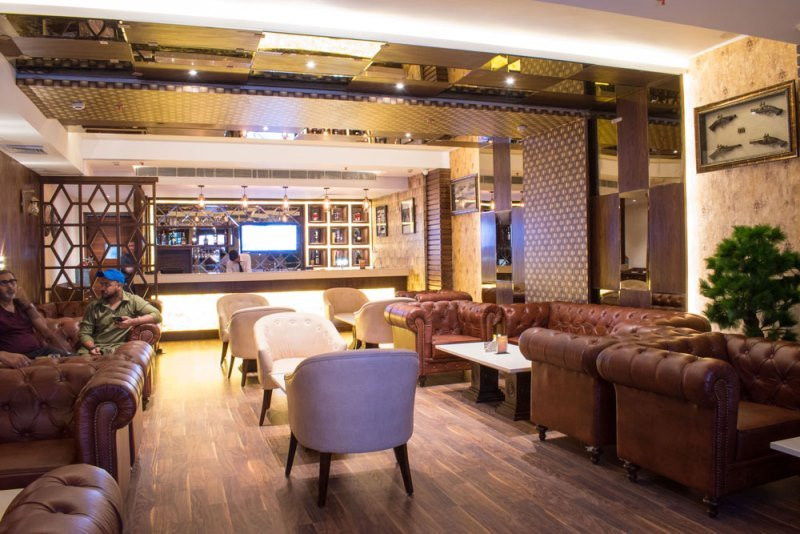 The Grand Ambassador主图