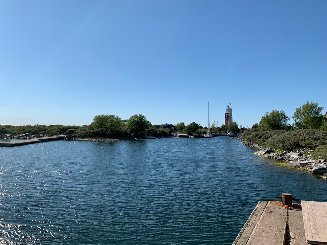 Kylmapihlaja Lighthouse Island景点图片