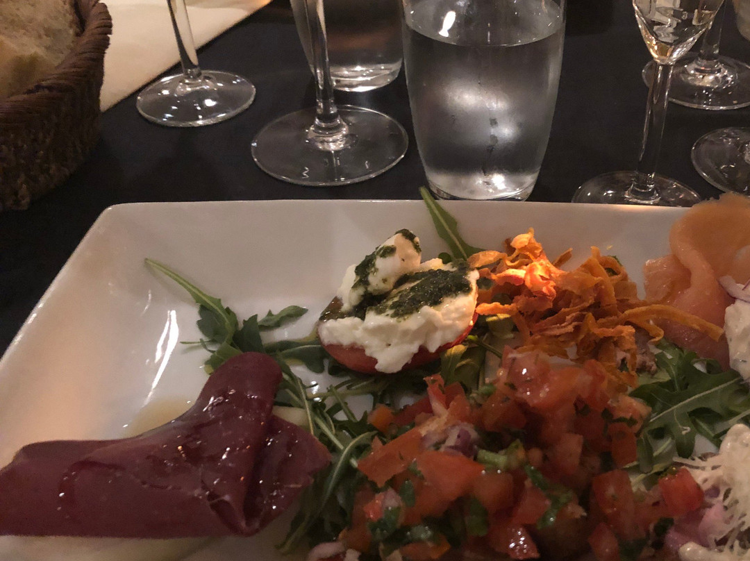 Il Nuova Bistro Restaurant & Cafe主图