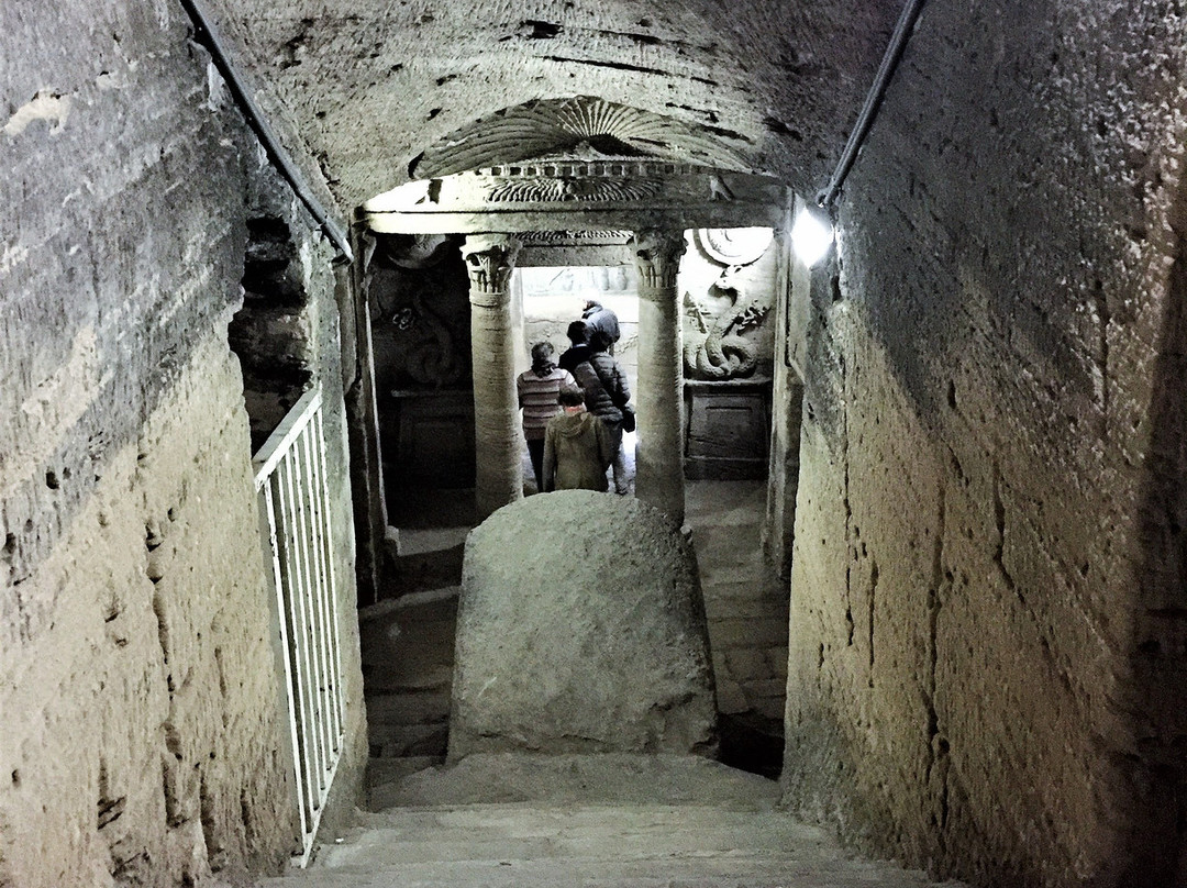 Catacombs of Kom el Shoqafa-亚历山大必去景点