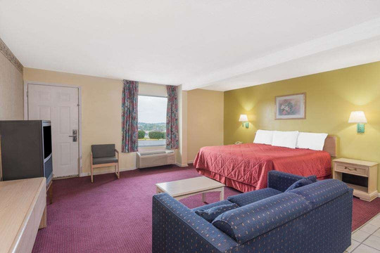 Knights Inn Berea主图