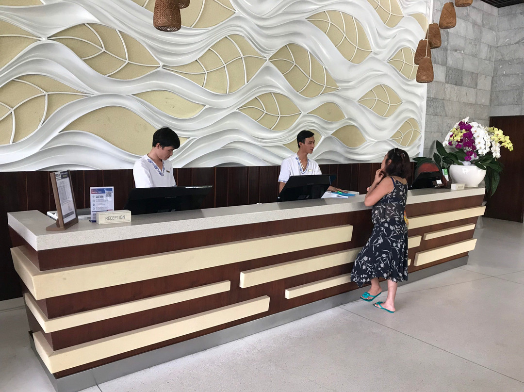 海崖度假酒店主图