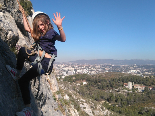 Explore-Share-卡西斯必去景点