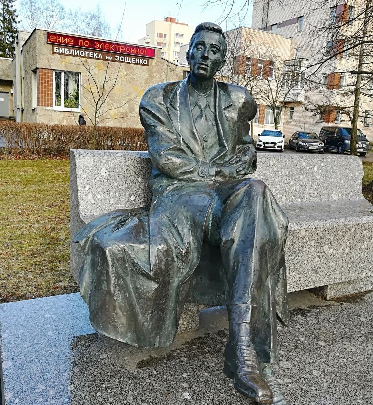 Monument to Mikhail Zoshhenko景点图片