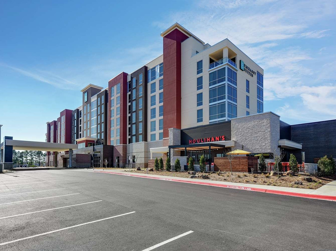 Embassy Suites Jonesboro Red Wolf Convention Center主图