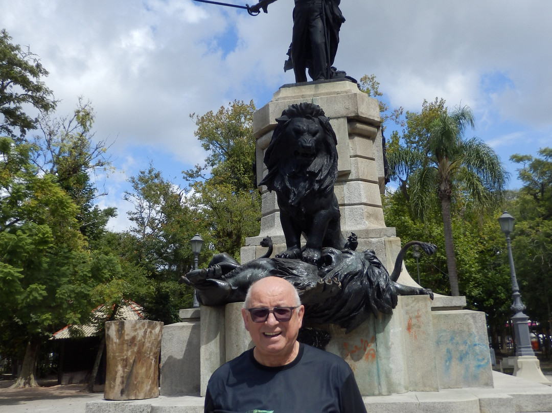 Praca Tamandare-Rio Grande必去景点