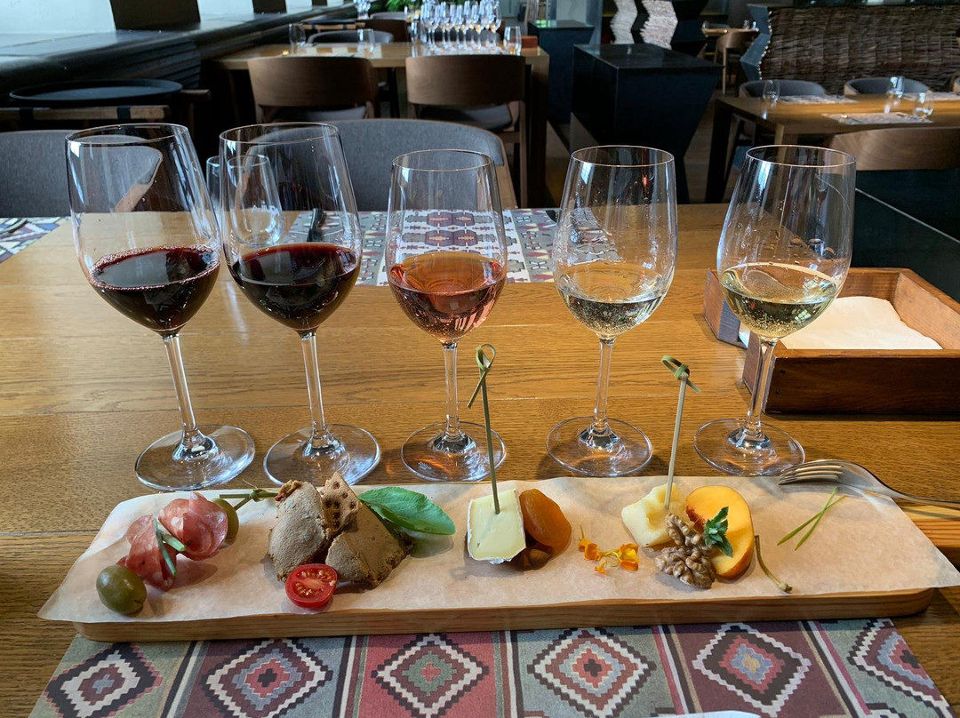 WineTours Moldova-基希讷乌必去景点