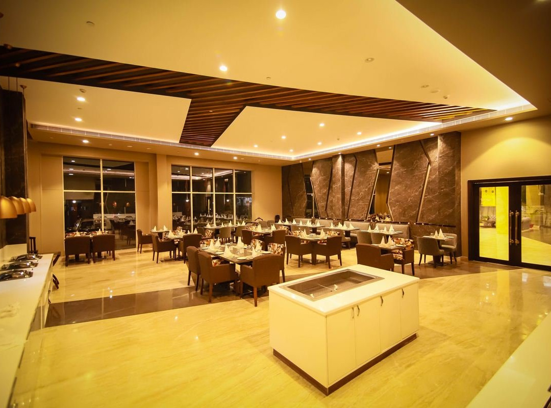 Ramada By Wyndham Aligarh主图