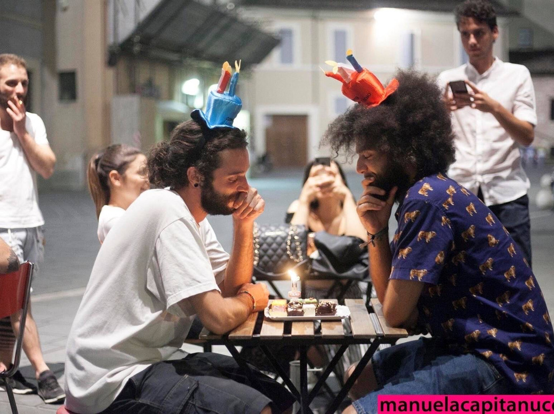 Microclima Vini & Vinili-福利尼奥必去景点