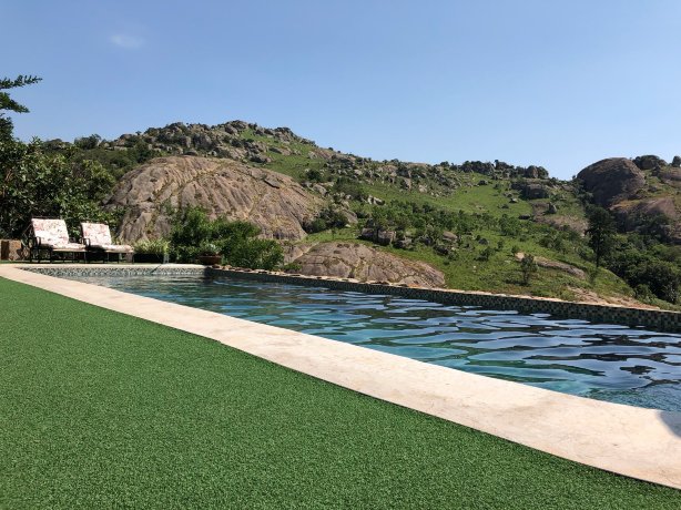 艾玛蒂耶尼旅馆-泳池