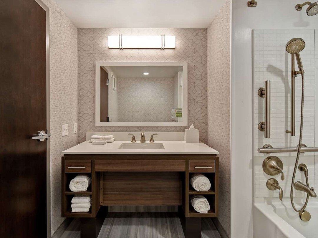 Home2 Suites By Hilton Taylor Detroit主图