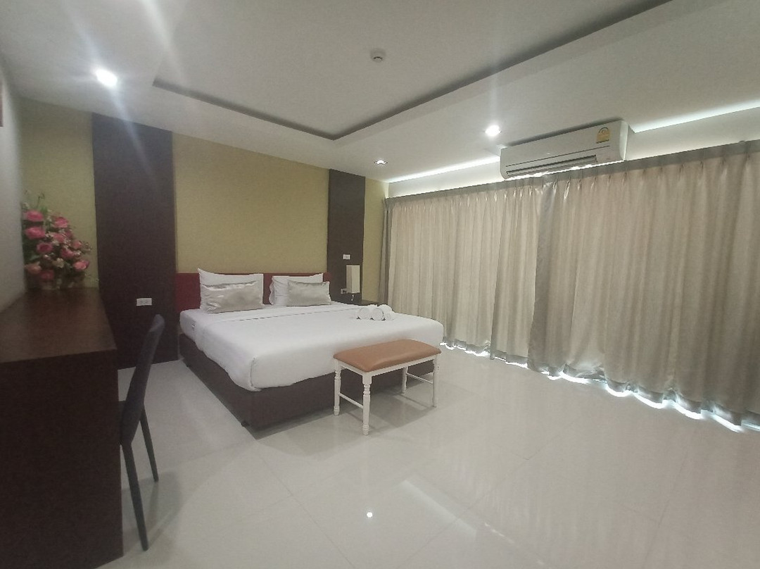 SR Residence Hotel主图