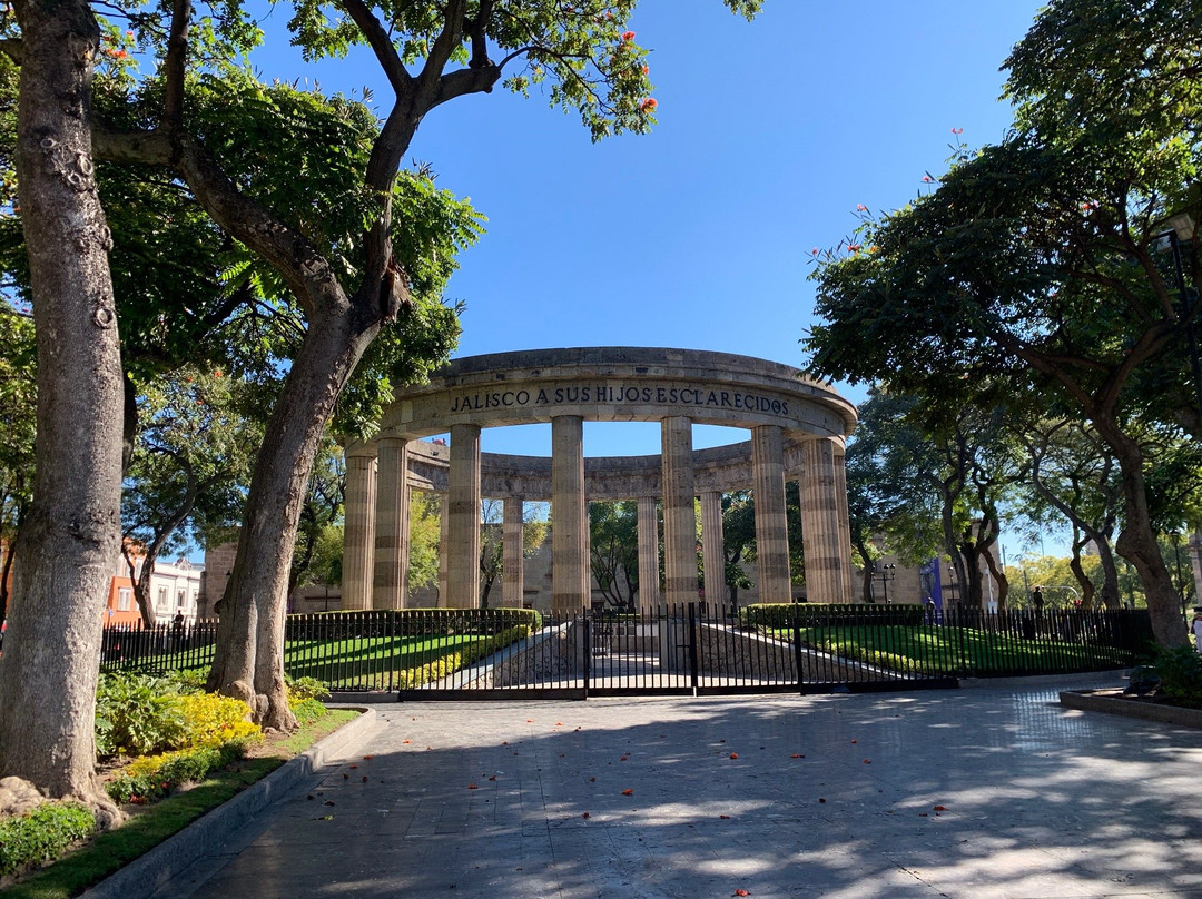 Rotonda de Los Jaliscienses Ilustres-瓜达拉哈拉必去景点