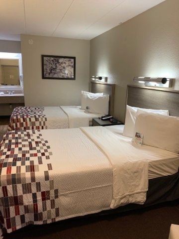 Red Roof Inn Cleveland - Independence-portrait