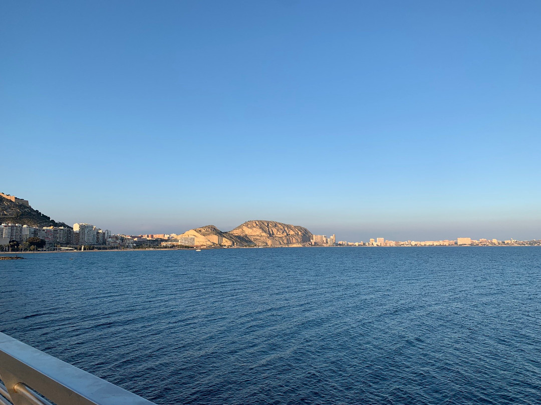Puerto Deportivo景点图片