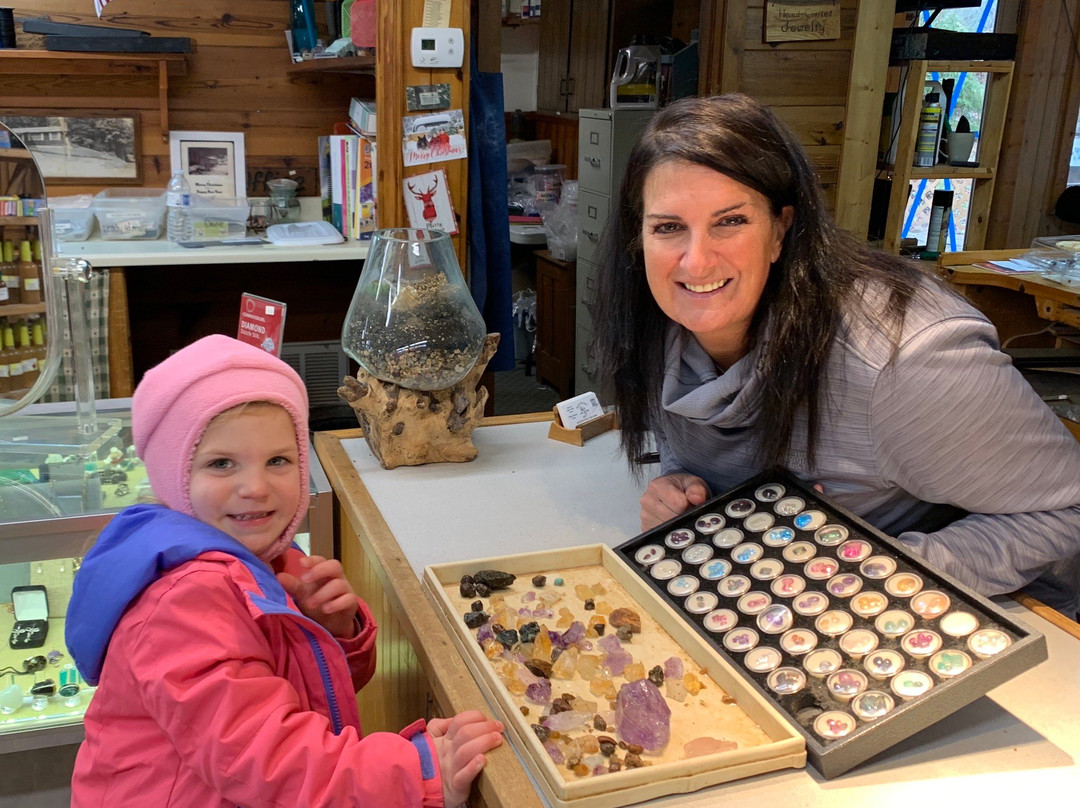 Jackson Hole Gem Mine景点图片