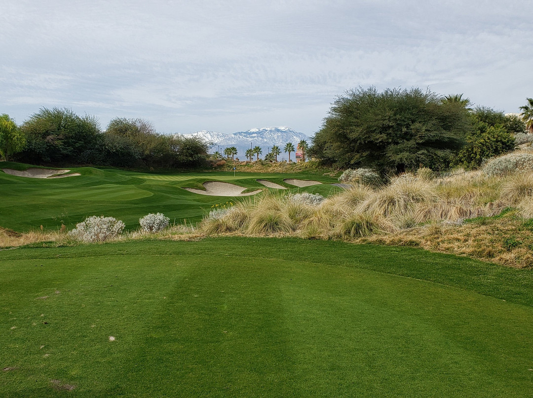Eagle Falls Golf Course-印第奥必去景点