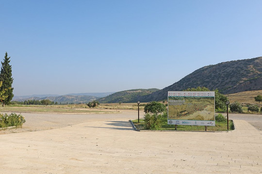 Anatolia Cemetery-巴穆卡丽必去景点