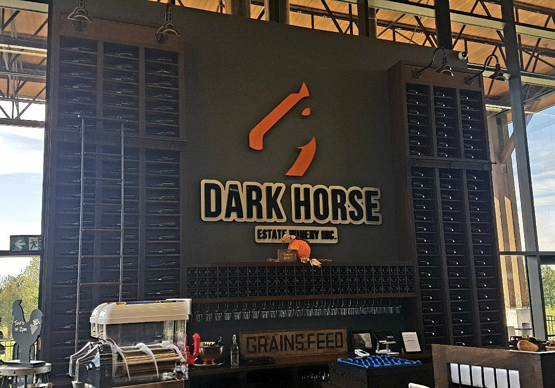 Dark Horse Estate Winery景点图片